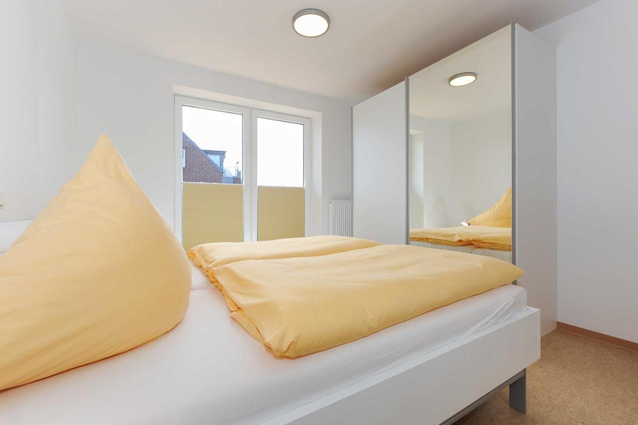 Апартаменты Haus Leuchtturm Бензерзиль Экстерьер фото